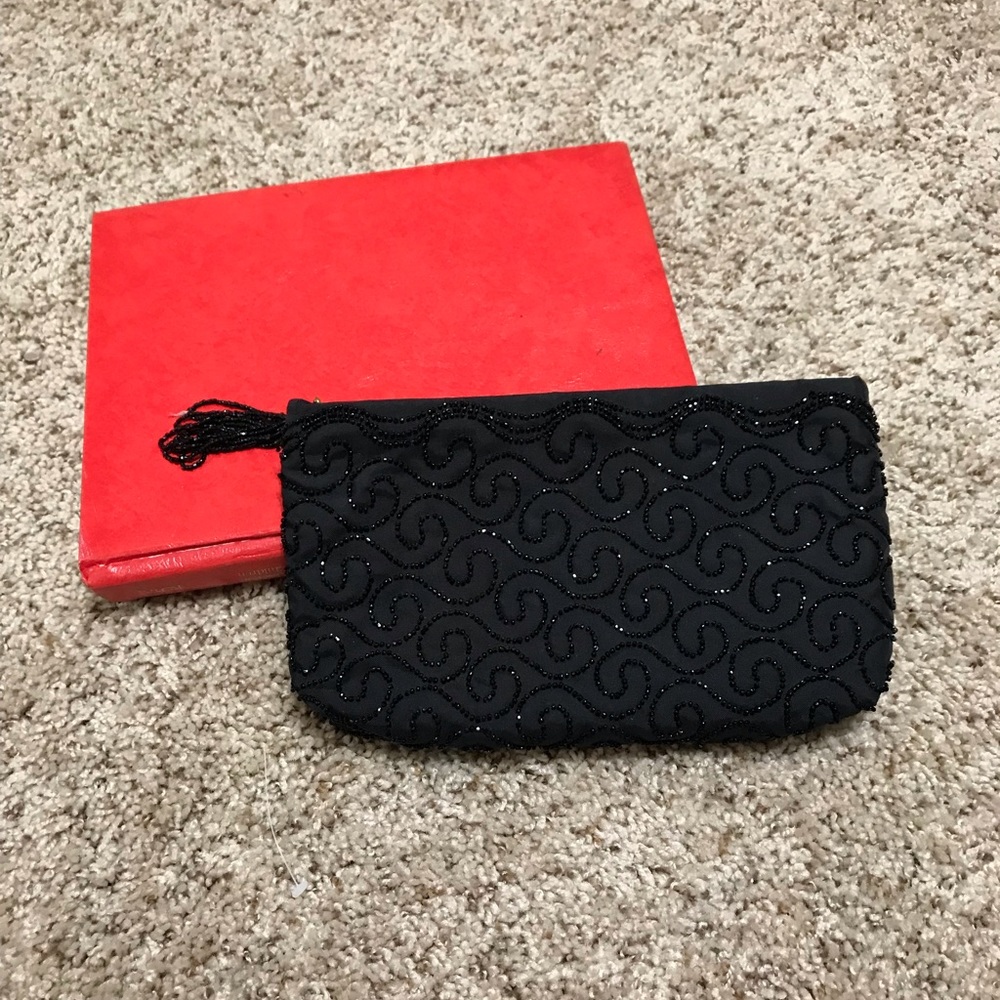 VINTAGE BEADED EVENING CLUTCH